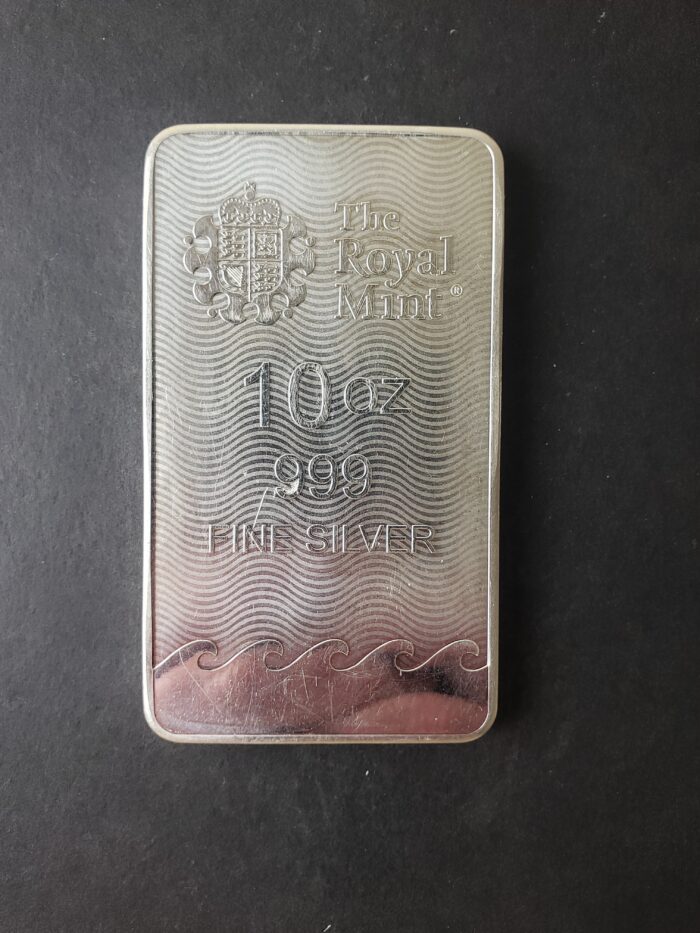 The Royal Mint 10oz Silver Britannia Bar
