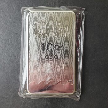 The Royal Mint 10oz Silver Britannia Bar in Plastic